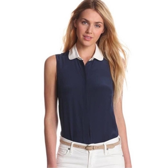 Lilly Pulitzer Andria Navy Blue 110% Silk Button Up Sleeveless Blouse Size Small - Picture 1 of 11